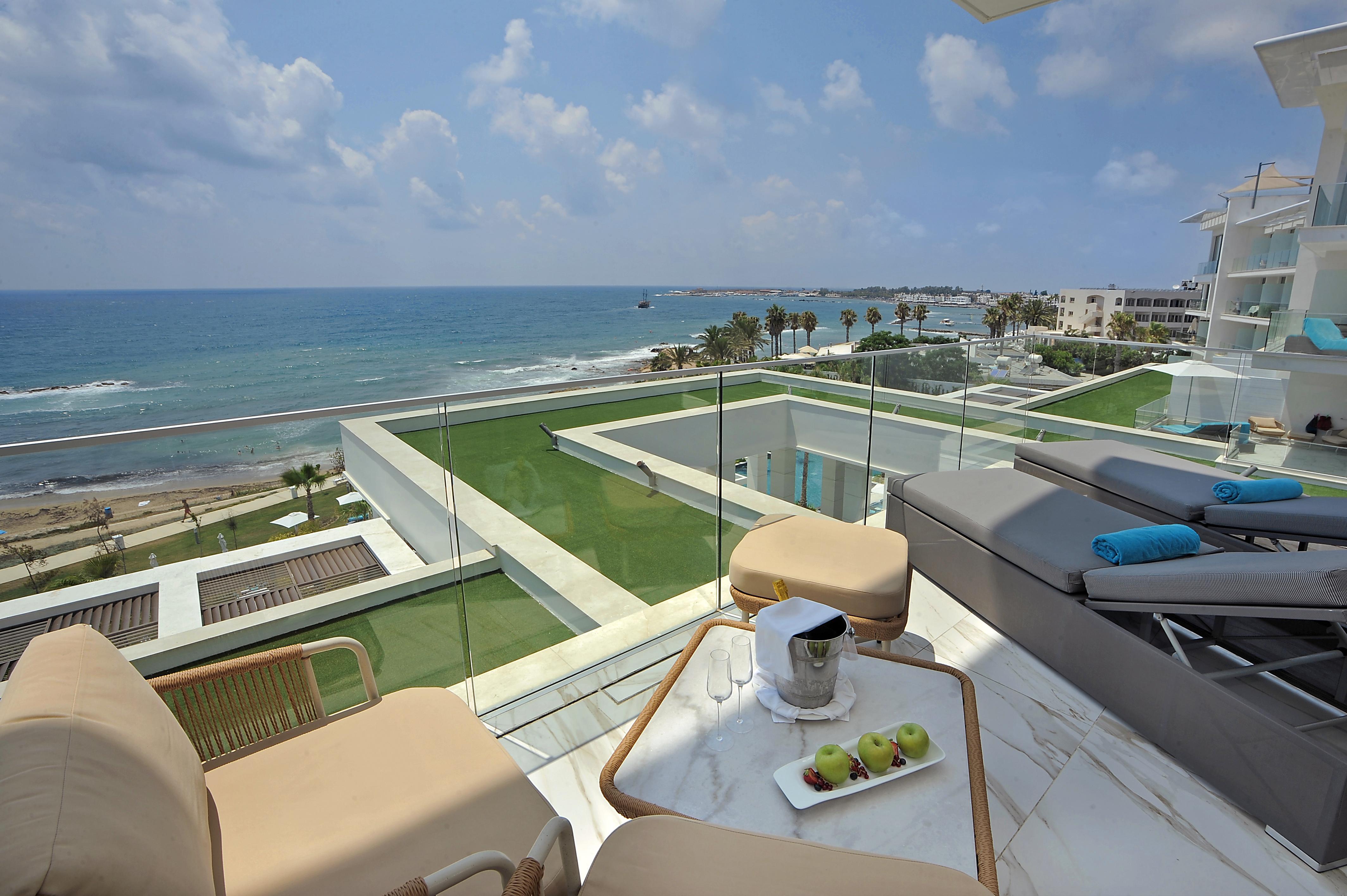 Amavi, Madefortwo Hotels - Paphos Exterior photo